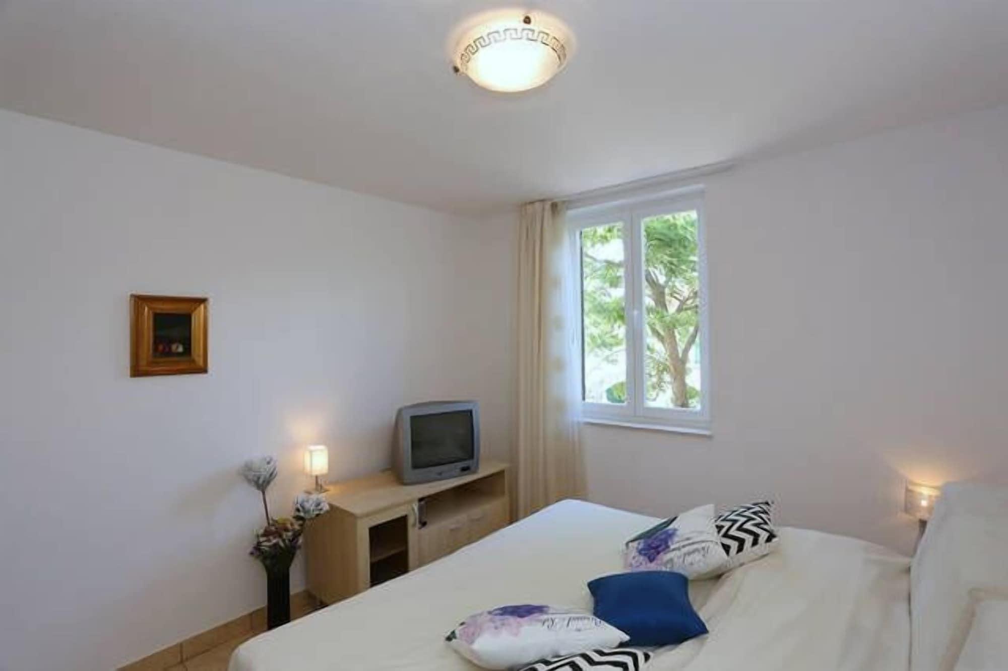 Apartments Tamarix ヴィンイェラック エクステリア 写真