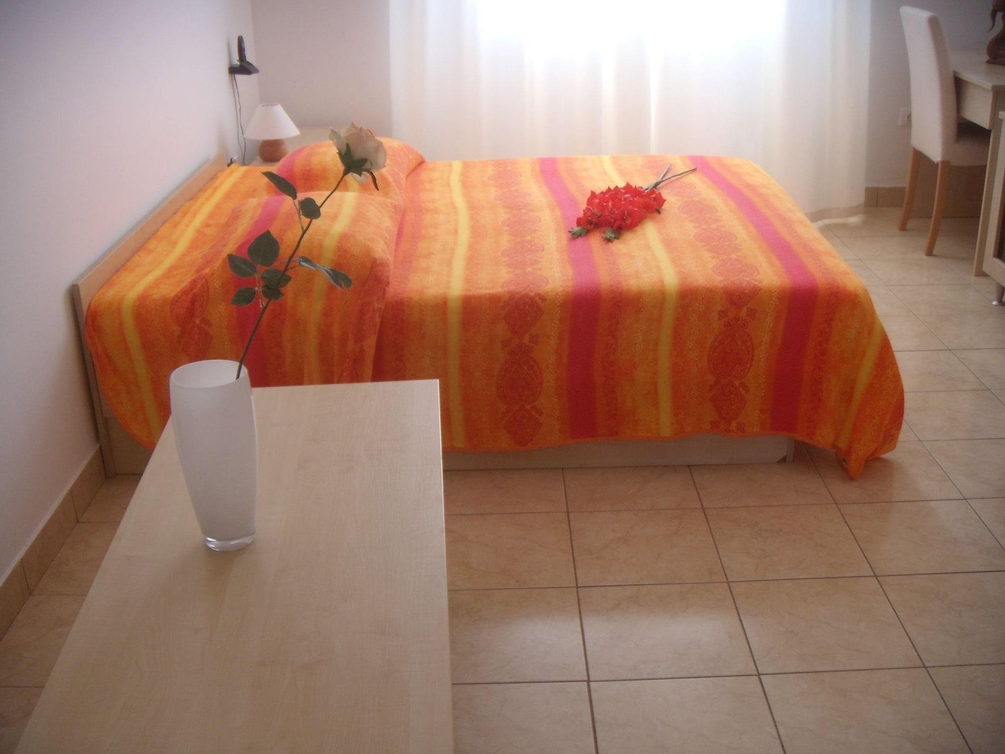 Apartments Tamarix ヴィンイェラック エクステリア 写真