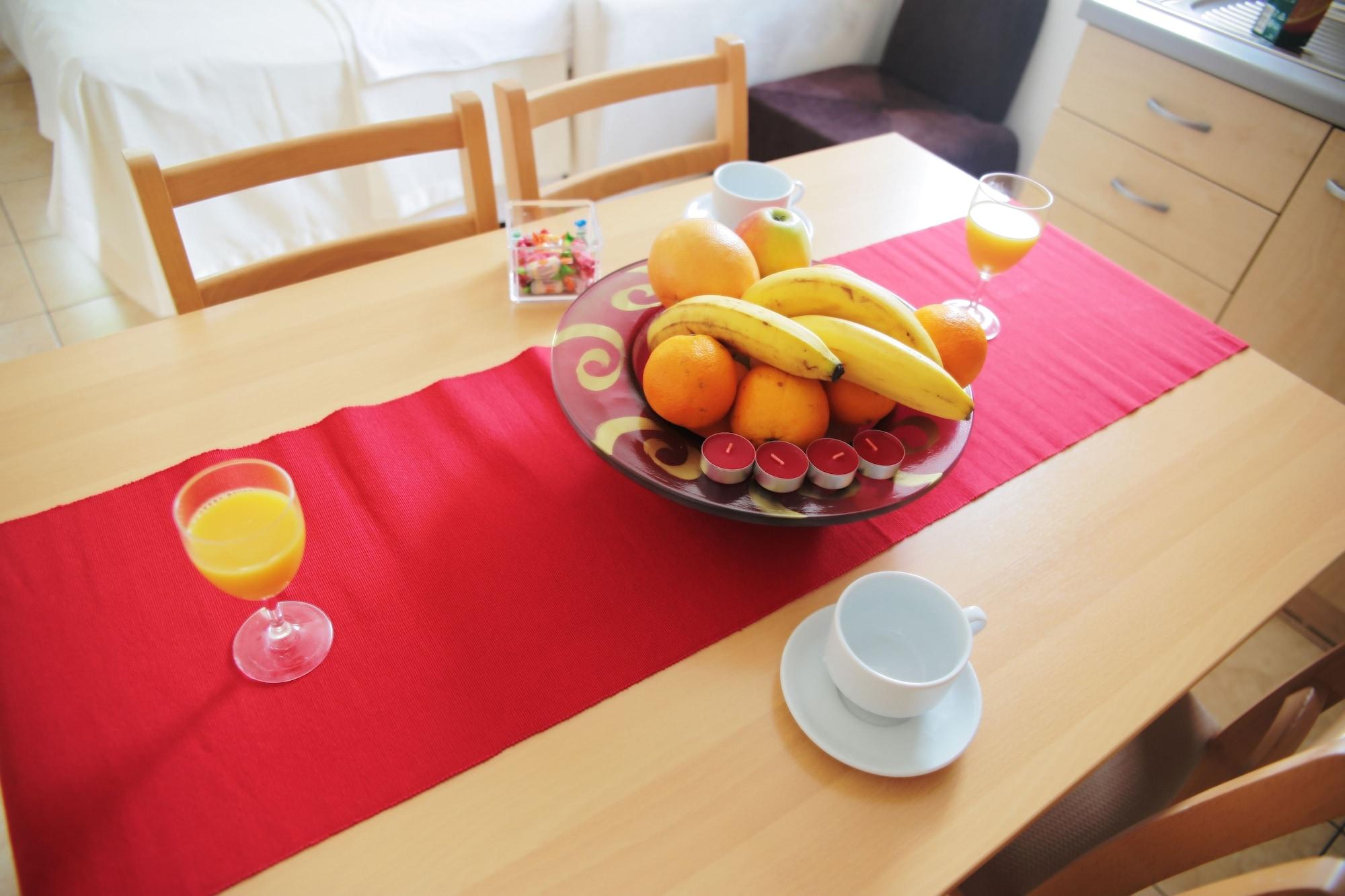 Apartments Tamarix ヴィンイェラック エクステリア 写真